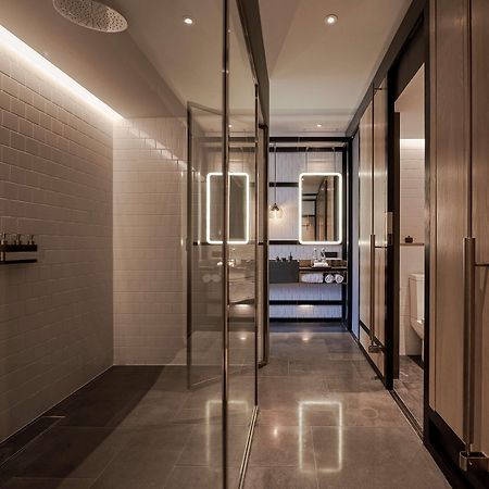 Готель Alila Bangsar Куала-Лумпур Екстер'єр фото The changing rooms at the London Aquatics Centre